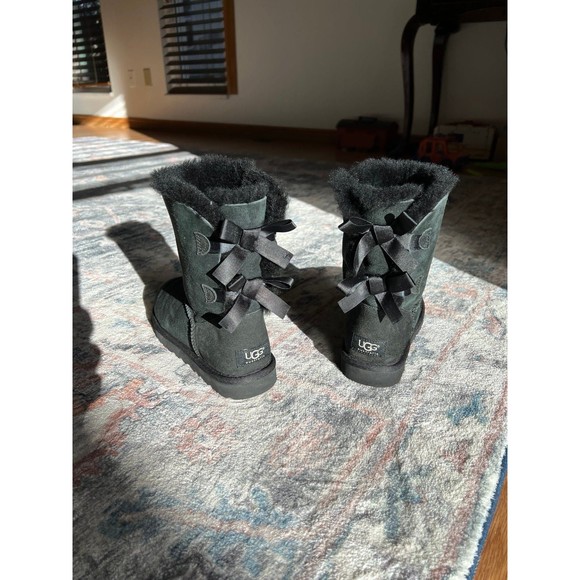 Women’s Ugg Boots Size 6 Bailey Bow Black Sherpa Shearling wool Suede Shoes - Picture 9 of 12